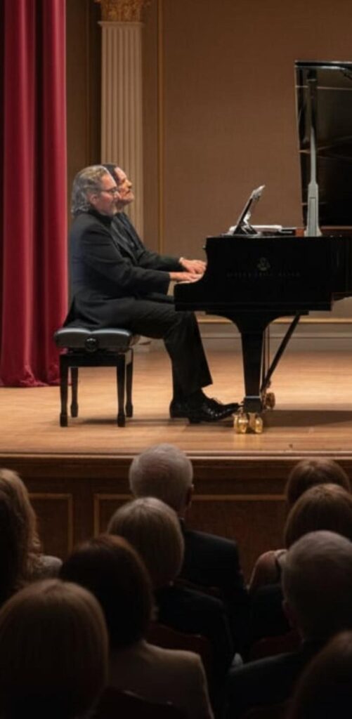 28.05 -2026 - Dúo de piano a cuatro manos con Kasper Bach y Alfredo Oyagüez Montero